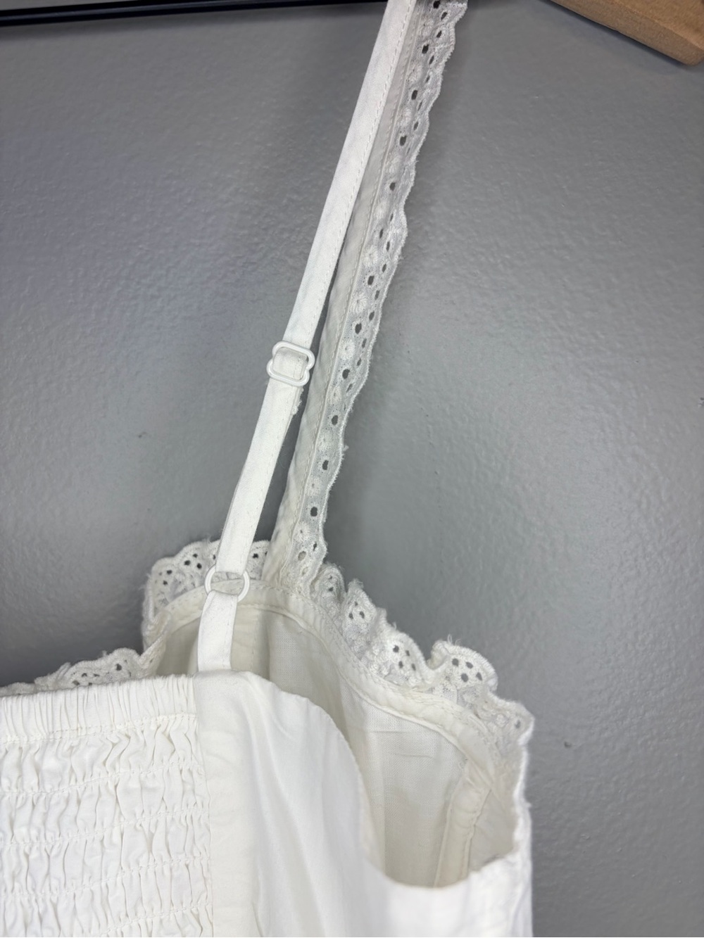 *NWT* Altar’d State Women’s White & Blue Embroidered Eyelet Bustier Top, Medium - Picture 8 of 12